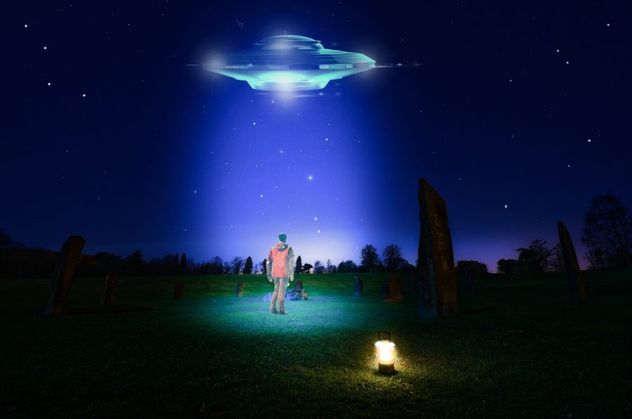 UFOを見る人、霊を見る人の特徴とは?